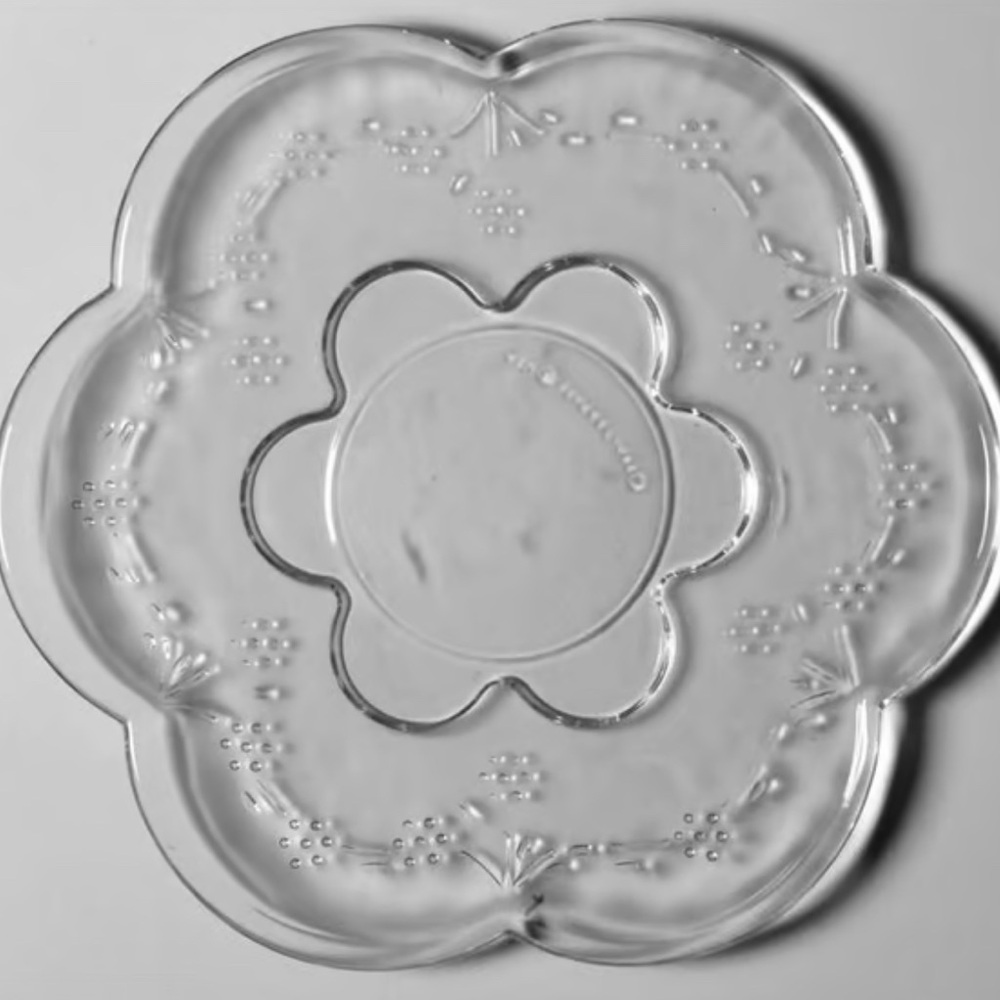 Pfaltzgraff Blossom Glass Dessert Plate  7.5"
